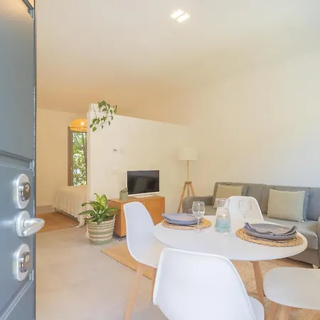 Ginepro & Salvia In By Rent Como