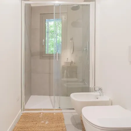 Ginepro & Salvia In By Rent Como