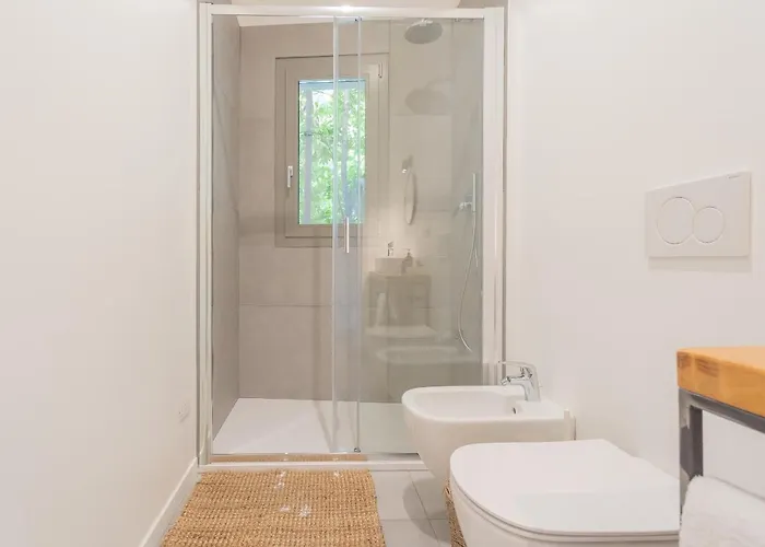 Ginepro & Salvia In By Rent Como