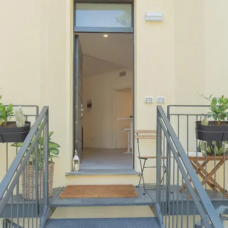 Ginepro & Salvia In By Rent Côme